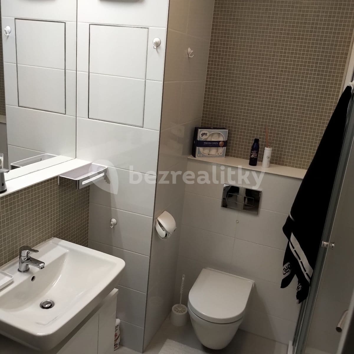Pronájem bytu 1+kk 48 m², Novovysočanská, Praha, Praha Pronájem bytu 1+kk 48 m², Novovysočanská, Praha, Praha