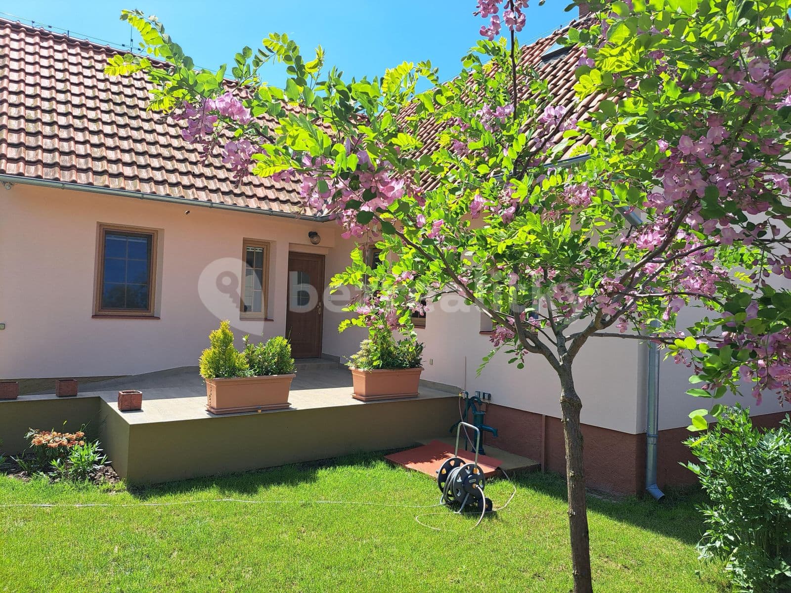Pronájem domu 80 m², pozemek 350 m², Hořín, Středočeský kraj Pronájem domu 80 m², pozemek 350 m², Hořín, Středočeský kraj