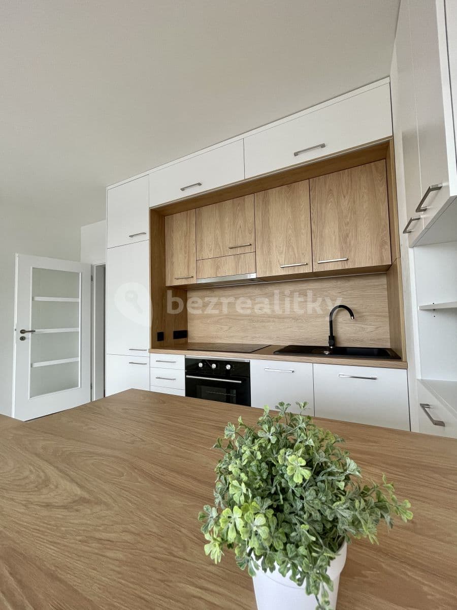 Pronájem bytu 2+kk 58 m², Východní, Pardubice, Pardubický kraj Pronájem bytu 2+kk 58 m², Východní, Pardubice, Pardubický kraj