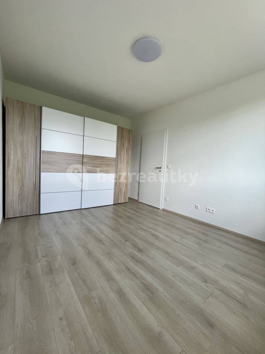 Pronájem bytu 2+kk 58 m², Východní, Pardubice, Pardubický kraj Pronájem bytu 2+kk 58 m², Východní, Pardubice, Pardubický kraj