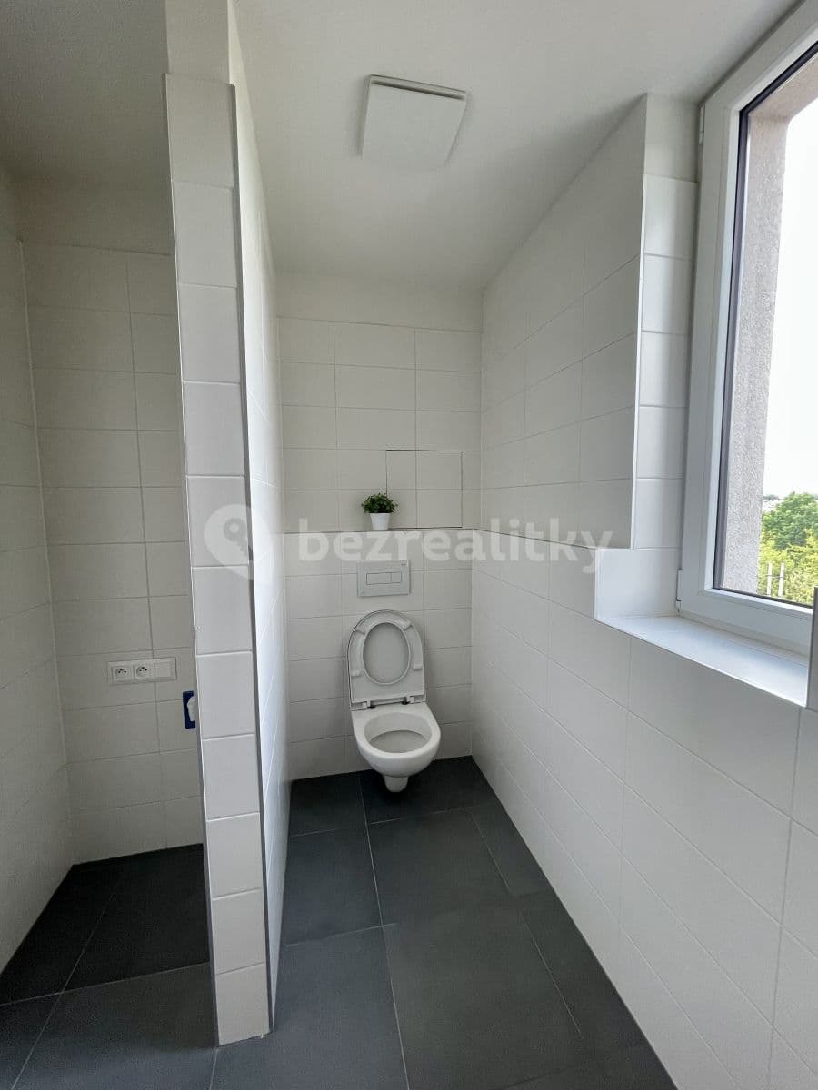 Pronájem bytu 2+kk 58 m², Východní, Pardubice, Pardubický kraj Pronájem bytu 2+kk 58 m², Východní, Pardubice, Pardubický kraj