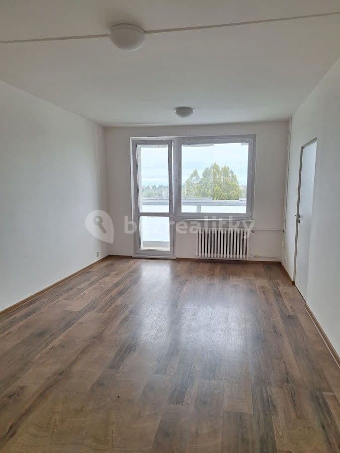 Pronájem bytu 1+1 55 m², Komenského náměstí, Říčany, Středočeský kraj Pronájem bytu 1+1 55 m², Komenského náměstí, Říčany, Středočeský kraj