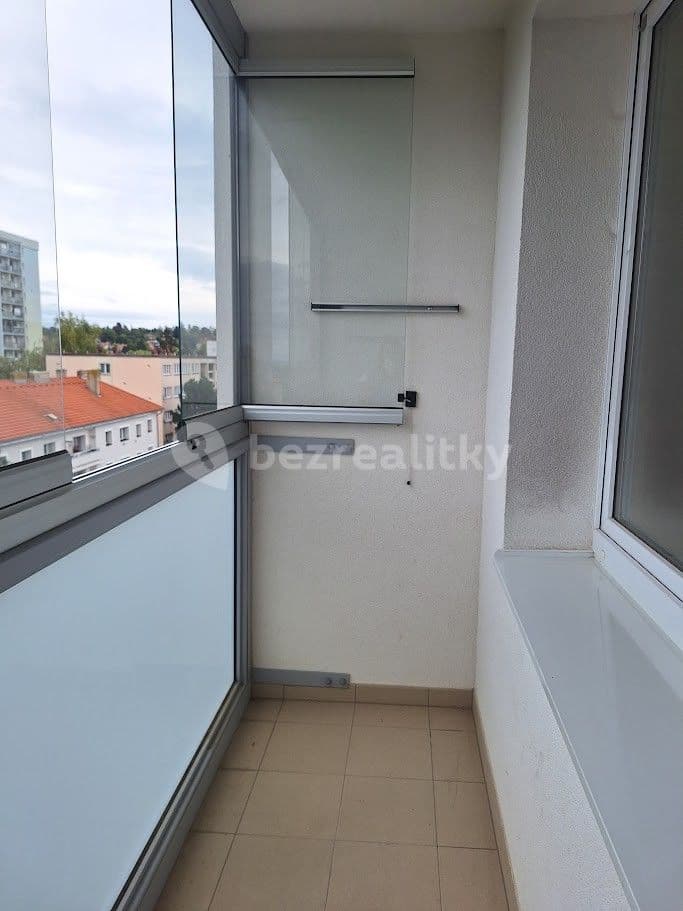 Pronájem bytu 1+1 55 m², Komenského náměstí, Říčany, Středočeský kraj Pronájem bytu 1+1 55 m², Komenského náměstí, Říčany, Středočeský kraj