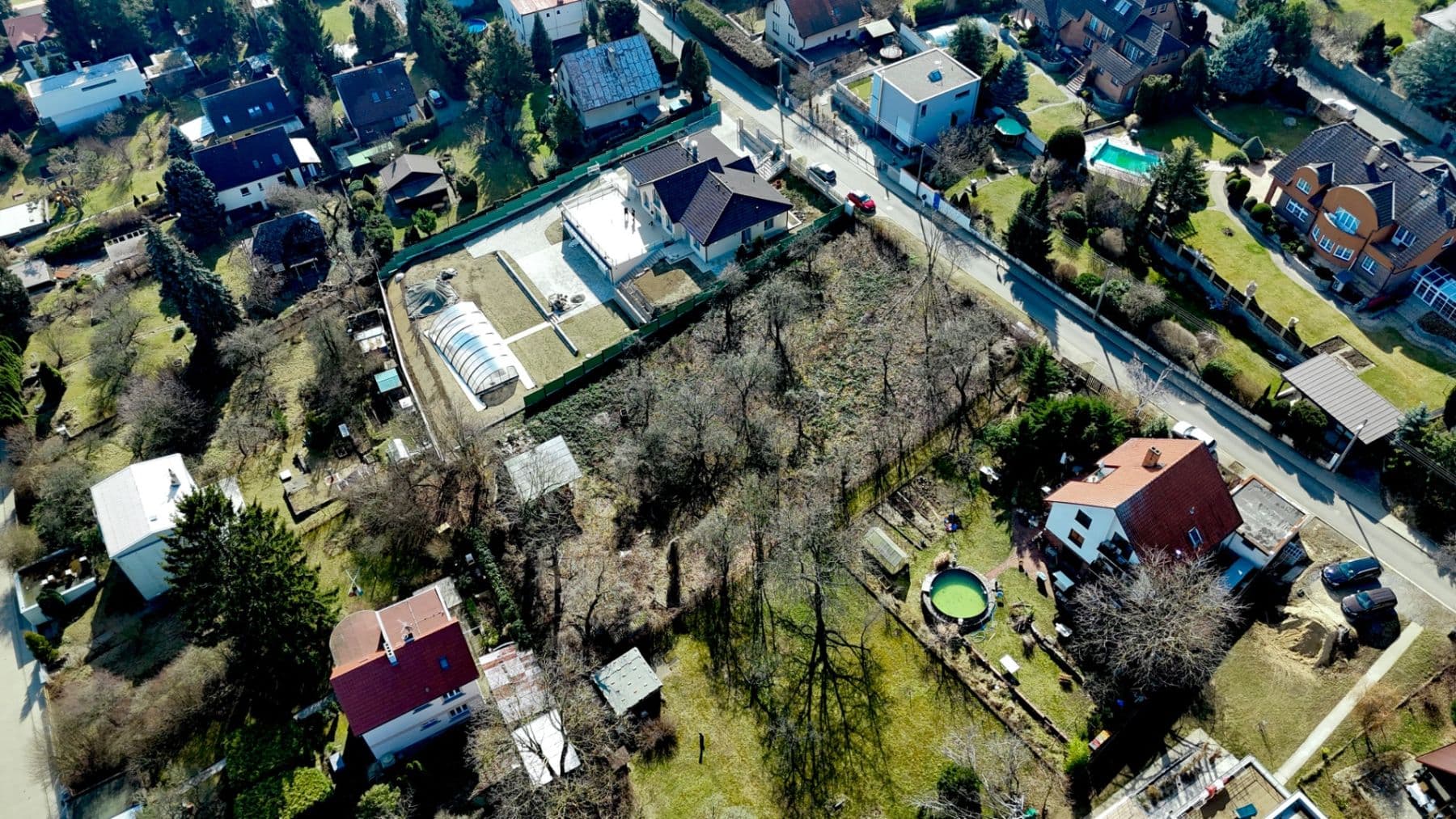 Prodej pozemku 1.792 m², Pardubická, Černošice, Středočeský kraj Prodej pozemku 1.792 m², Pardubická, Černošice, Středočeský kraj