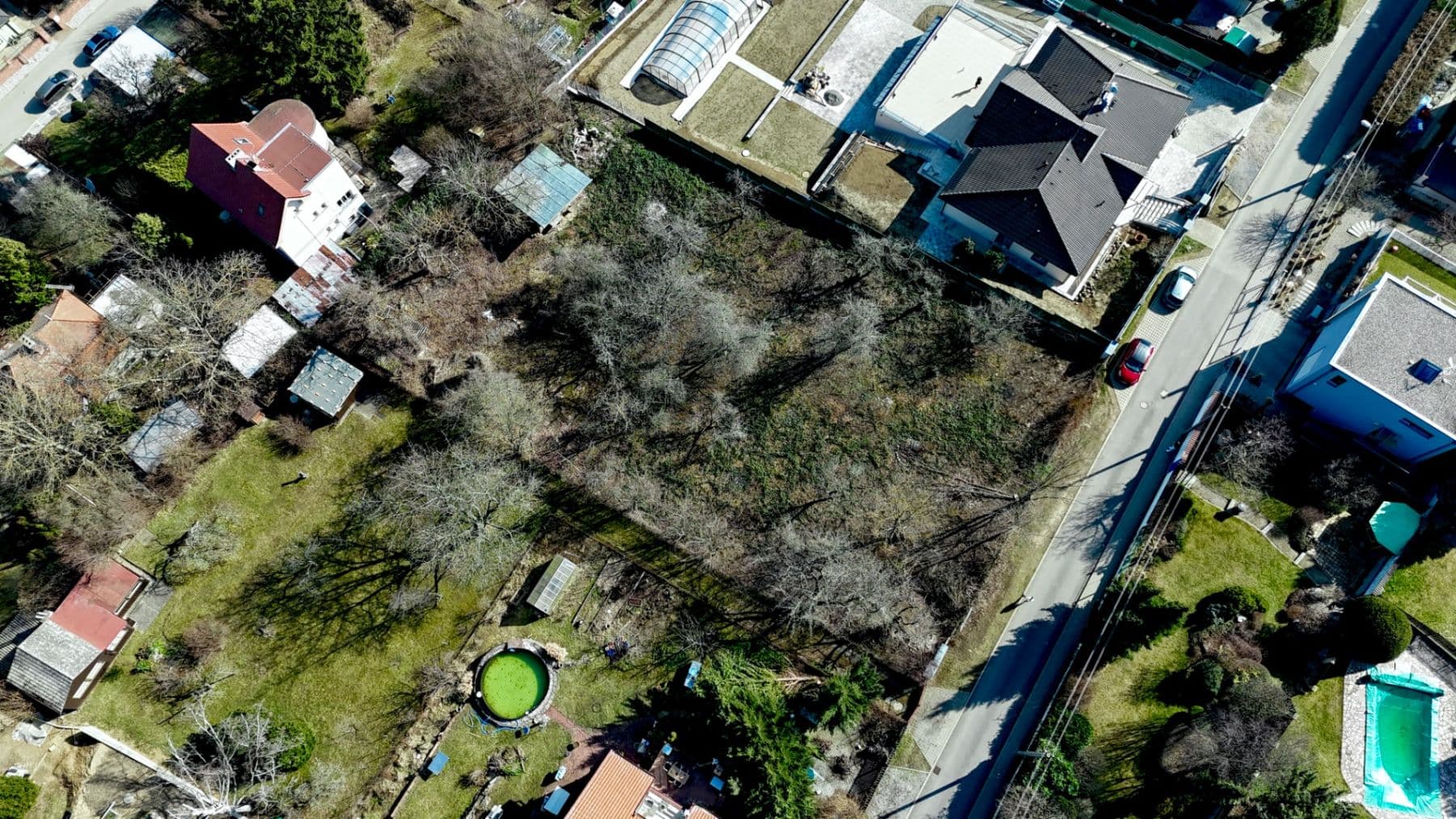 Prodej pozemku 1.792 m², Pardubická, Černošice, Středočeský kraj Prodej pozemku 1.792 m², Pardubická, Černošice, Středočeský kraj