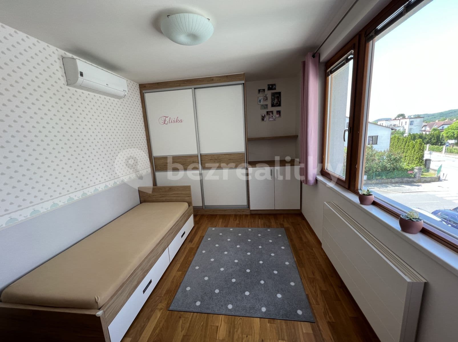Pronájem bytu 3+kk 102 m², Mokropeská, Černošice, Středočeský kraj Pronájem bytu 3+kk 102 m², Mokropeská, Černošice, Středočeský kraj