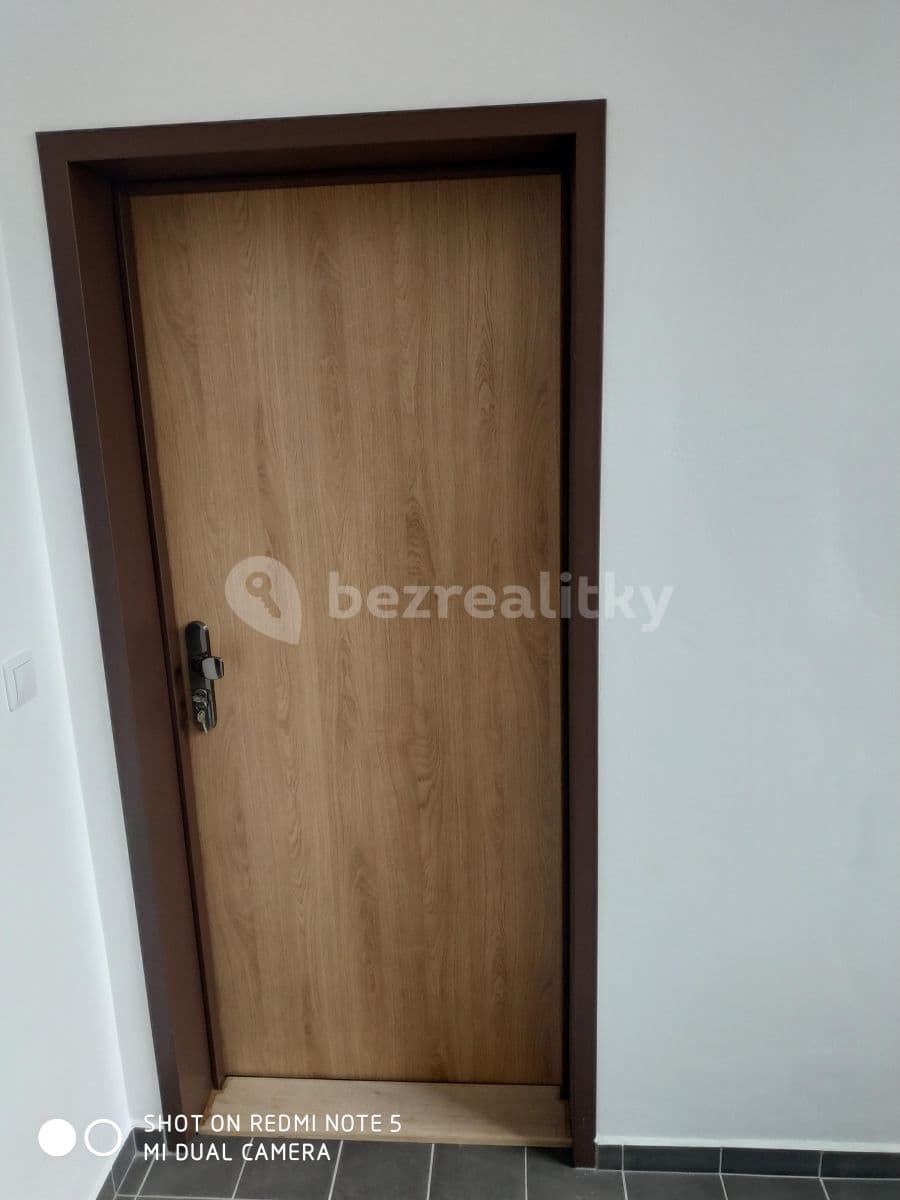 Pronájem bytu 4+1 100 m², Nádražní, Sedlčany, Středočeský kraj Pronájem bytu 4+1 100 m², Nádražní, Sedlčany, Středočeský kraj