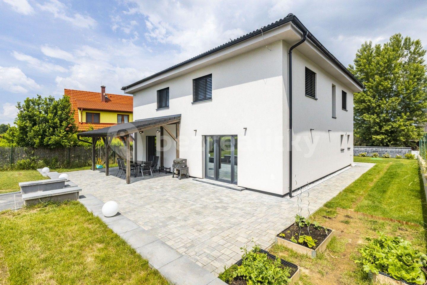 Prodej domu 285 m², pozemek 850 m², V sazenicích, Bořanovice, Středočeský kraj