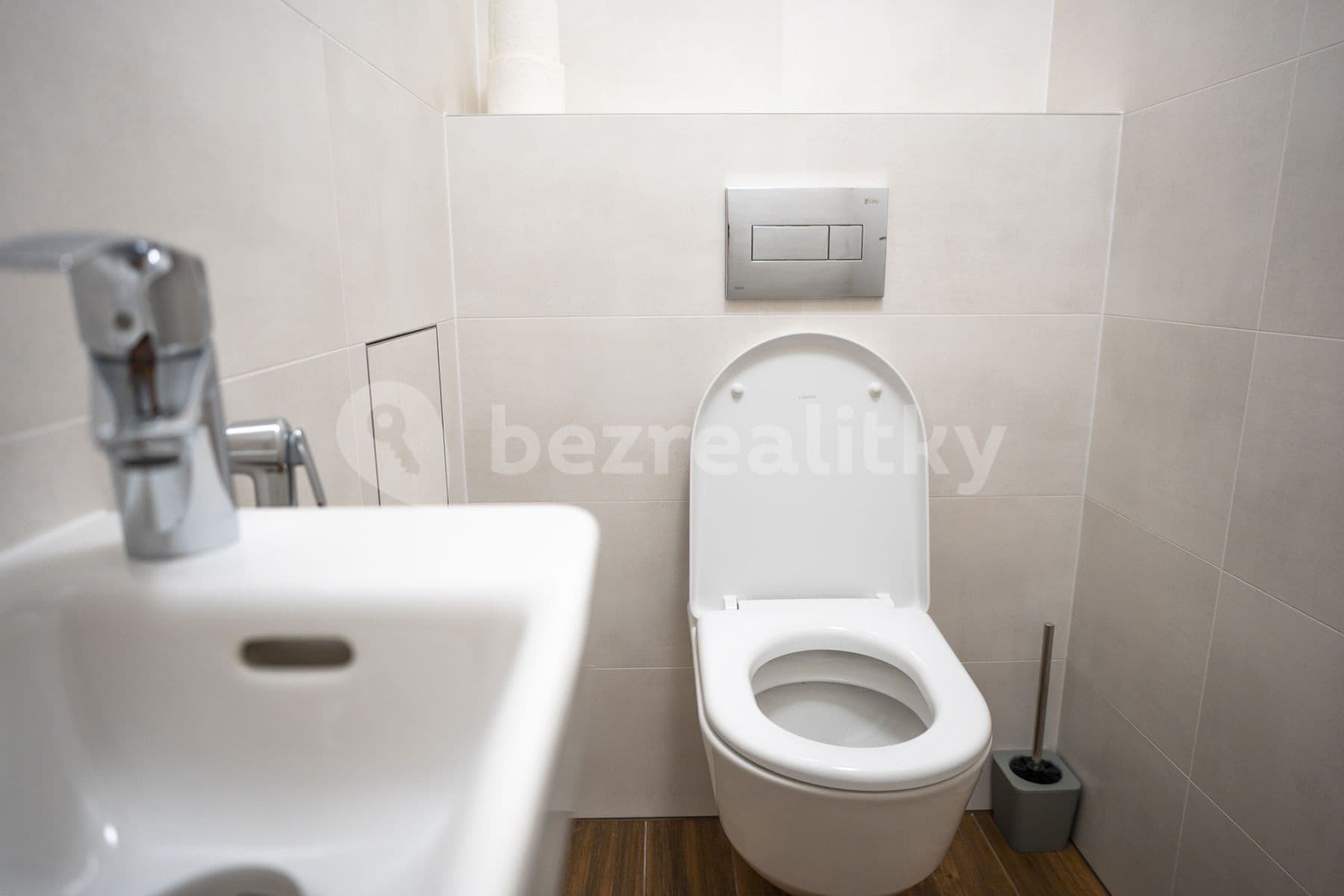 Pronájem bytu 3+kk 75 m², Červená báň, Praha, Praha Pronájem bytu 3+kk 75 m², Červená báň, Praha, Praha