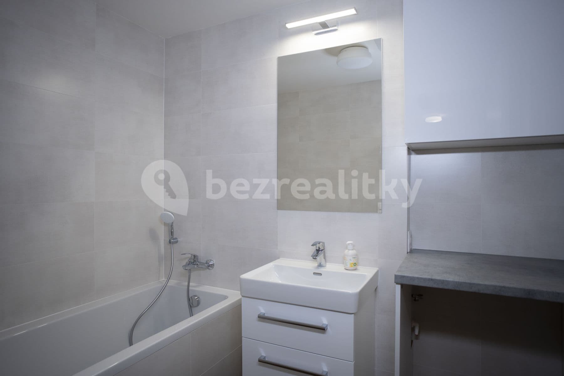 Pronájem bytu 3+kk 75 m², Červená báň, Praha, Praha Pronájem bytu 3+kk 75 m², Červená báň, Praha, Praha