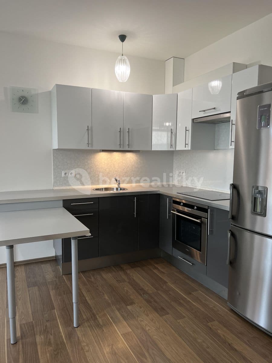 Pronájem bytu 2+kk 52 m², Polní, Veleň, Středočeský kraj Pronájem bytu 2+kk 52 m², Polní, Veleň, Středočeský kraj