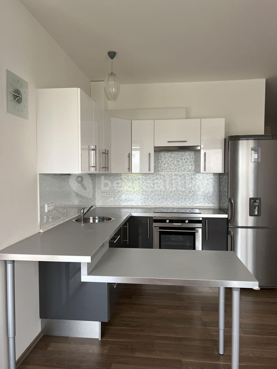 Pronájem bytu 2+kk 52 m², Polní, Veleň, Středočeský kraj Pronájem bytu 2+kk 52 m², Polní, Veleň, Středočeský kraj