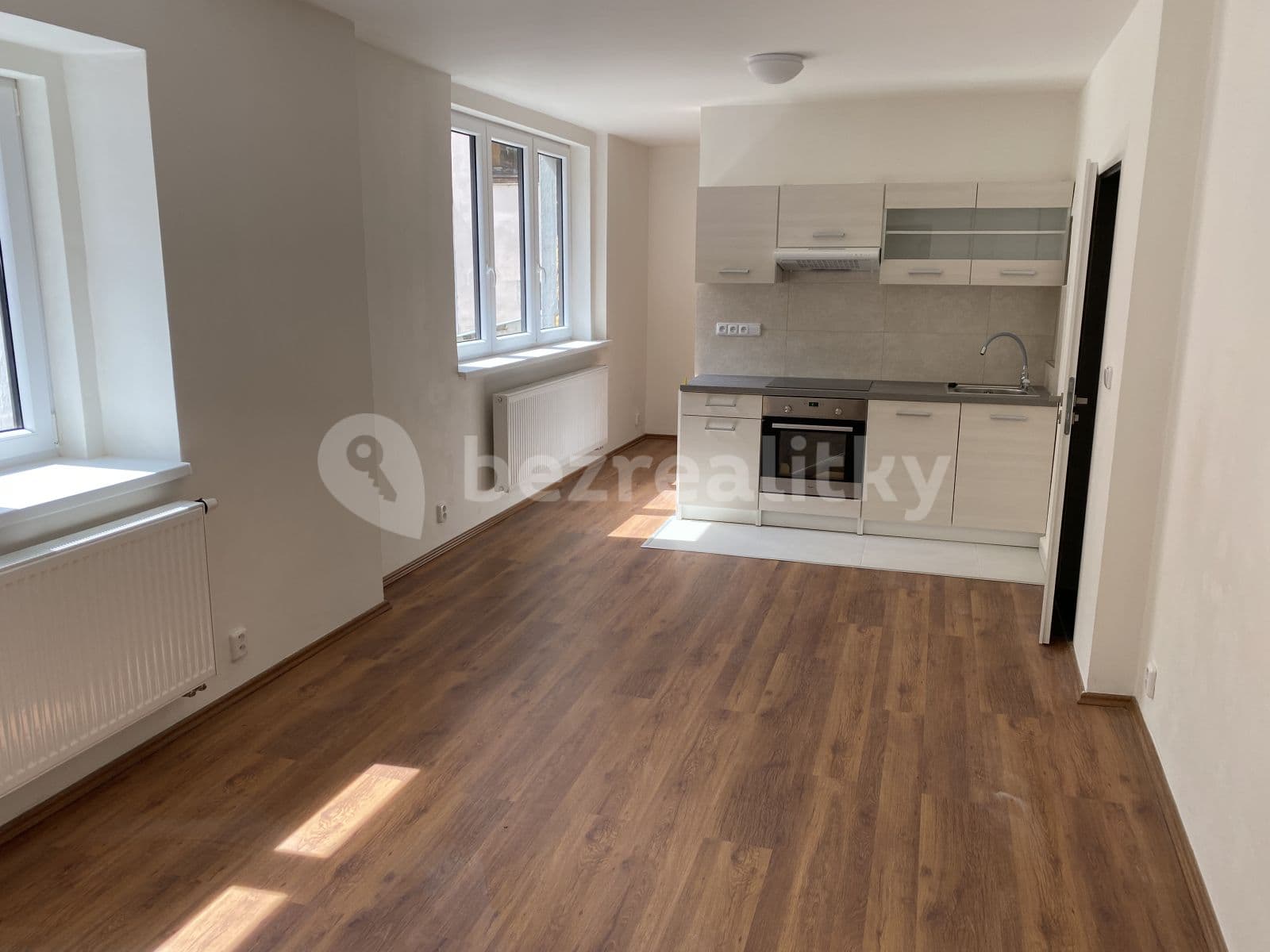 Pronájem bytu 1+kk 33 m², Havlíčkova, Roudnice nad Labem, Ústecký kraj Pronájem bytu 1+kk 33 m², Havlíčkova, Roudnice nad Labem, Ústecký kraj