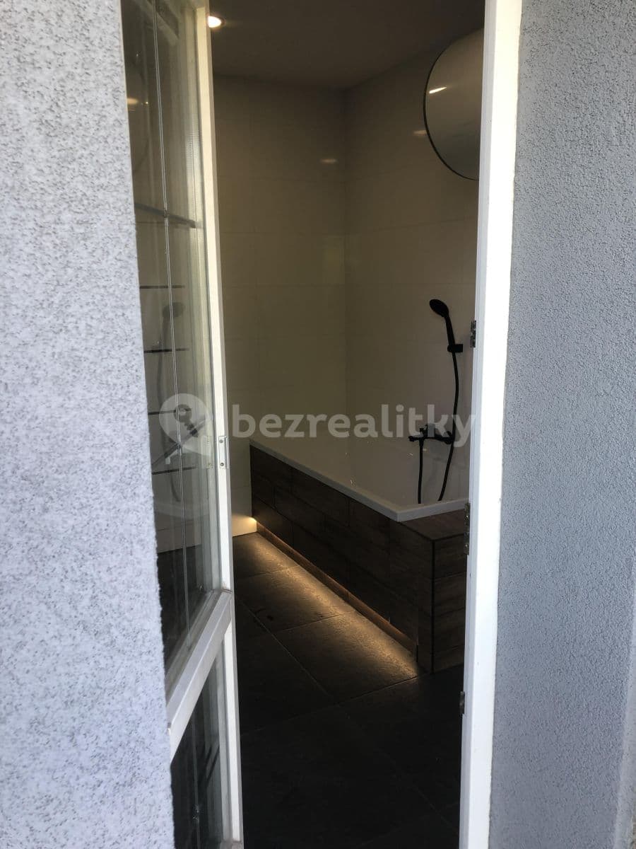 Pronájem bytu 2+kk 57 m², Těšínská, Ostrava, Moravskoslezský kraj Pronájem bytu 2+kk 57 m², Těšínská, Ostrava, Moravskoslezský kraj