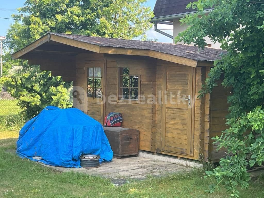 Pronájem domu 40 m², pozemek 1.100 m², Nový Vestec, Středočeský kraj Pronájem domu 40 m², pozemek 1.100 m², Nový Vestec, Středočeský kraj