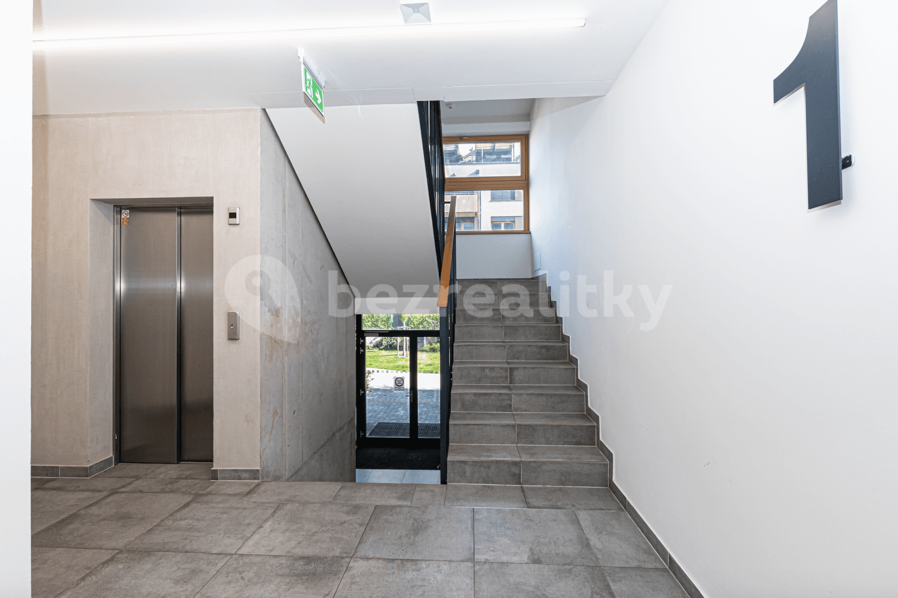 Prodej bytu 2+kk 50 m², Univerzitní, Praha, Praha