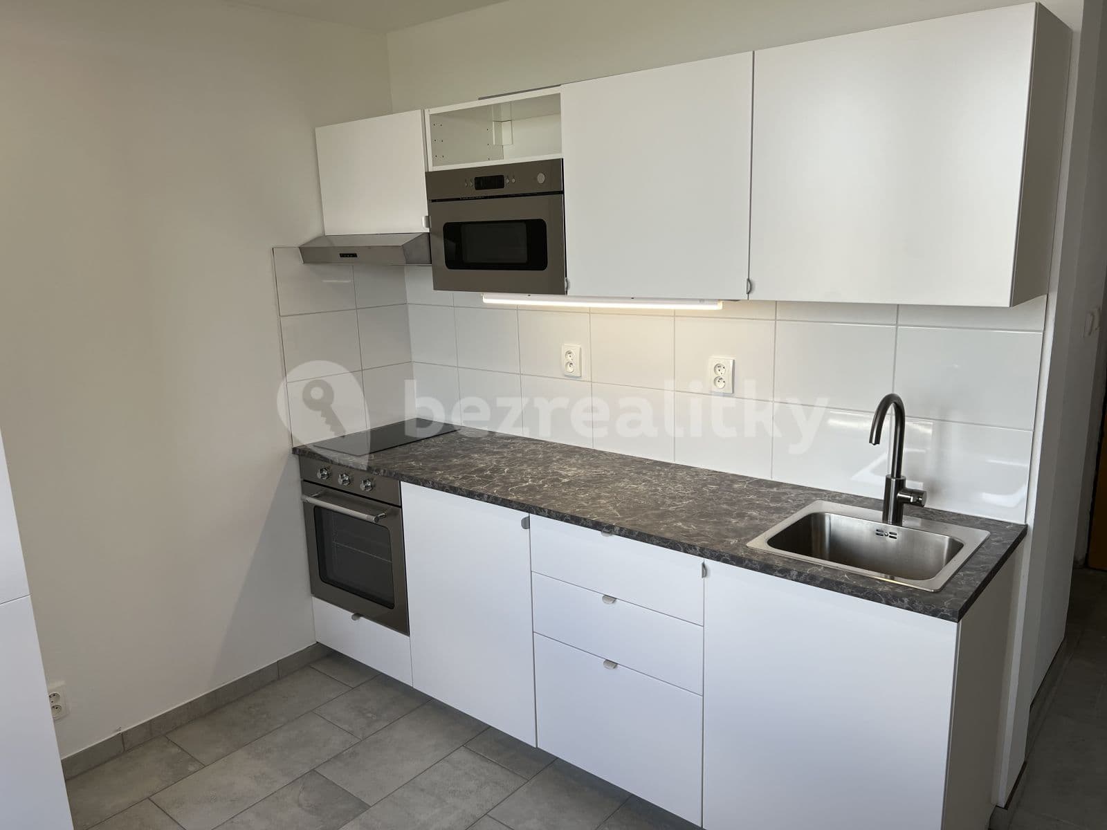 Pronájem bytu 1+1 32 m², Hranická, Lipník nad Bečvou, Olomoucký kraj Pronájem bytu 1+1 32 m², Hranická, Lipník nad Bečvou, Olomoucký kraj