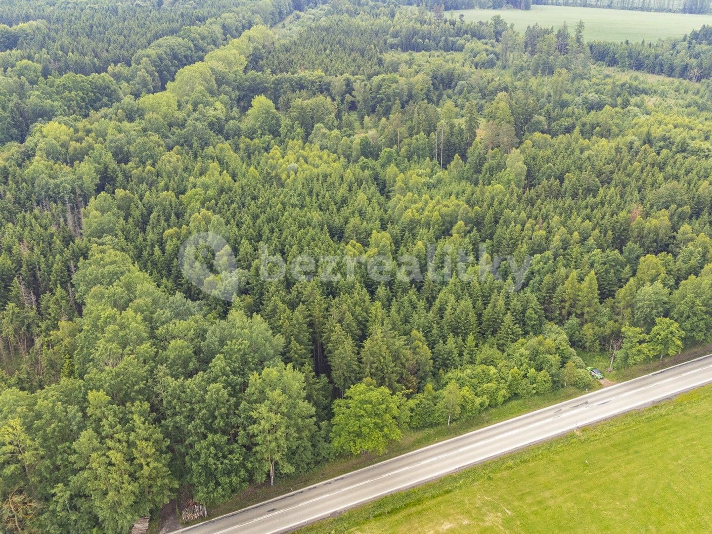 Prodej pozemku 10.473 m², Mezno, Středočeský kraj