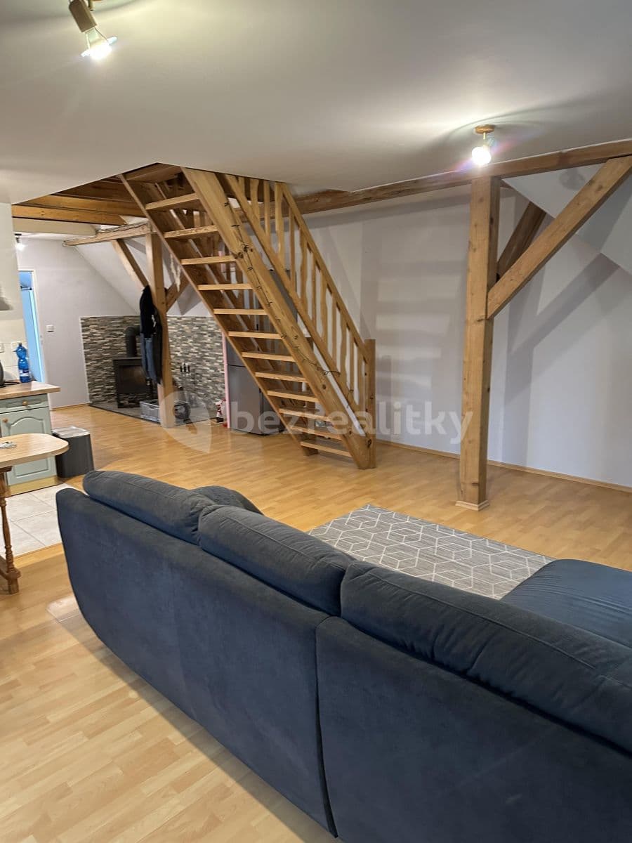 Pronájem bytu 2+kk 85 m², Okrouhlá, Liberecký kraj Pronájem bytu 2+kk 85 m², Okrouhlá, Liberecký kraj