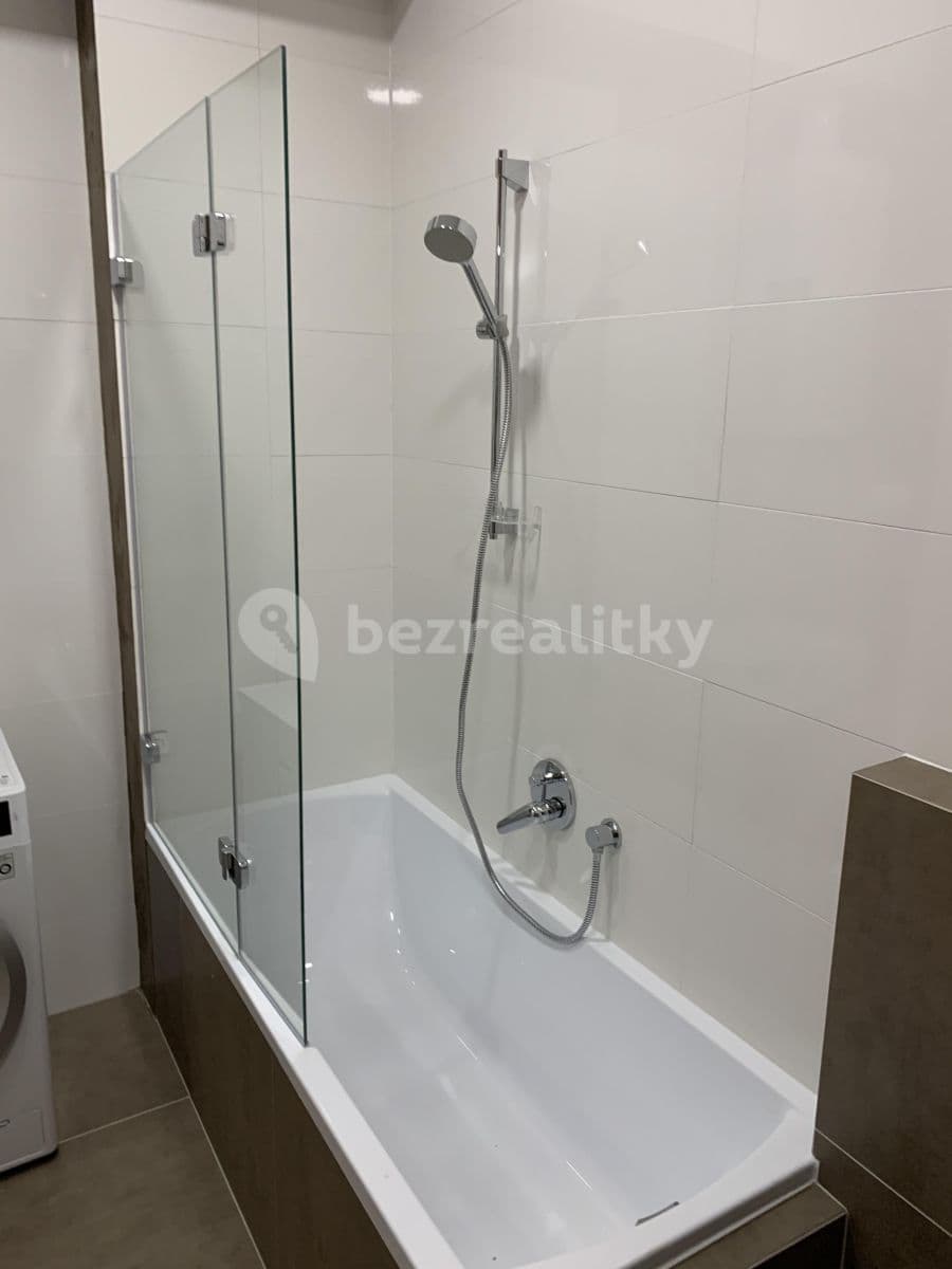 Pronájem bytu 2+kk 70 m², Korunní, Praha, Praha Pronájem bytu 2+kk 70 m², Korunní, Praha, Praha