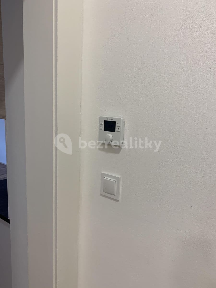 Pronájem bytu 2+kk 70 m², Korunní, Praha, Praha Pronájem bytu 2+kk 70 m², Korunní, Praha, Praha