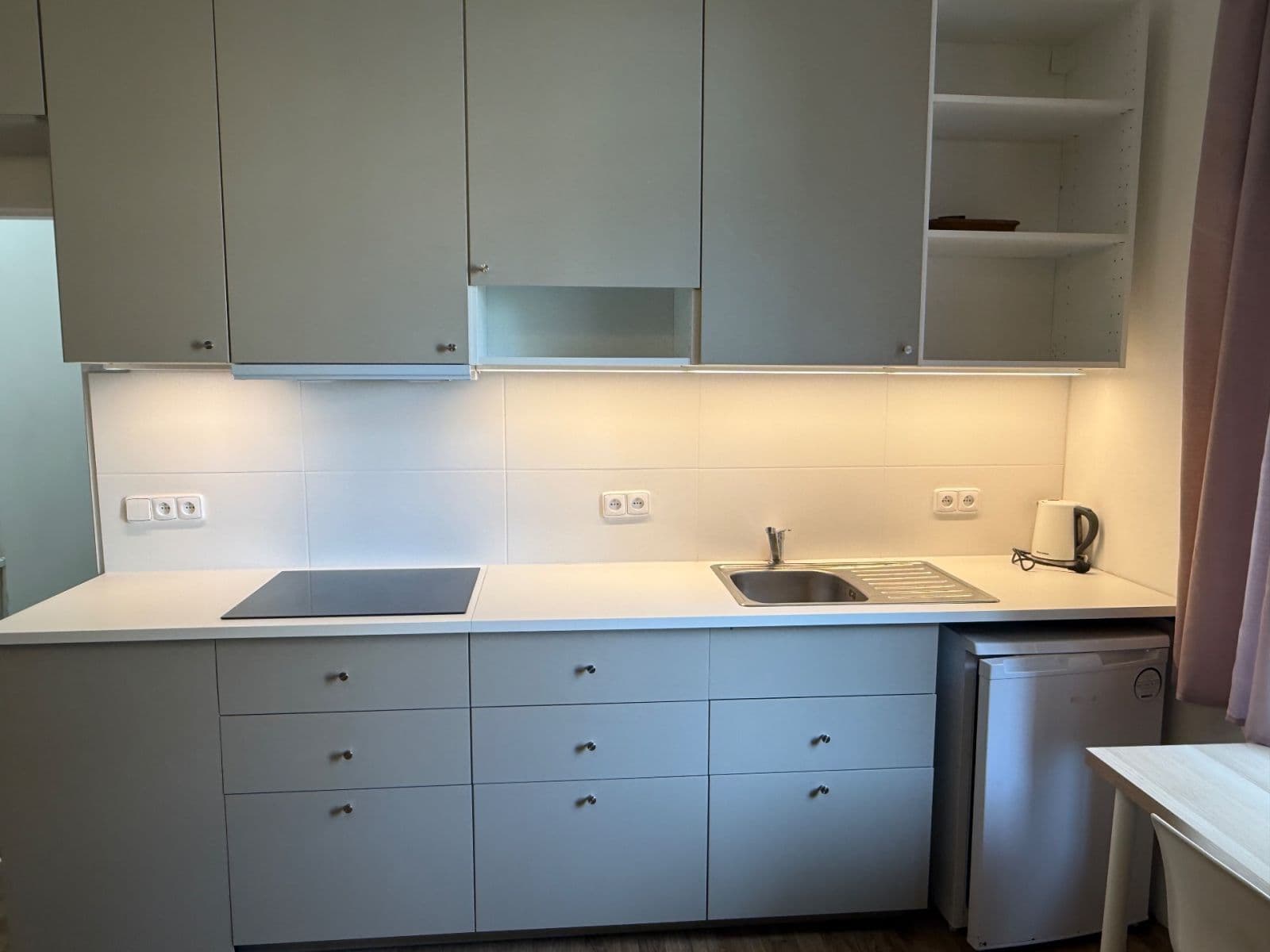 Pronájem bytu 1+kk 29 m², Jaselská , Praha, Praha Pronájem bytu 1+kk 29 m², Jaselská , Praha, Praha