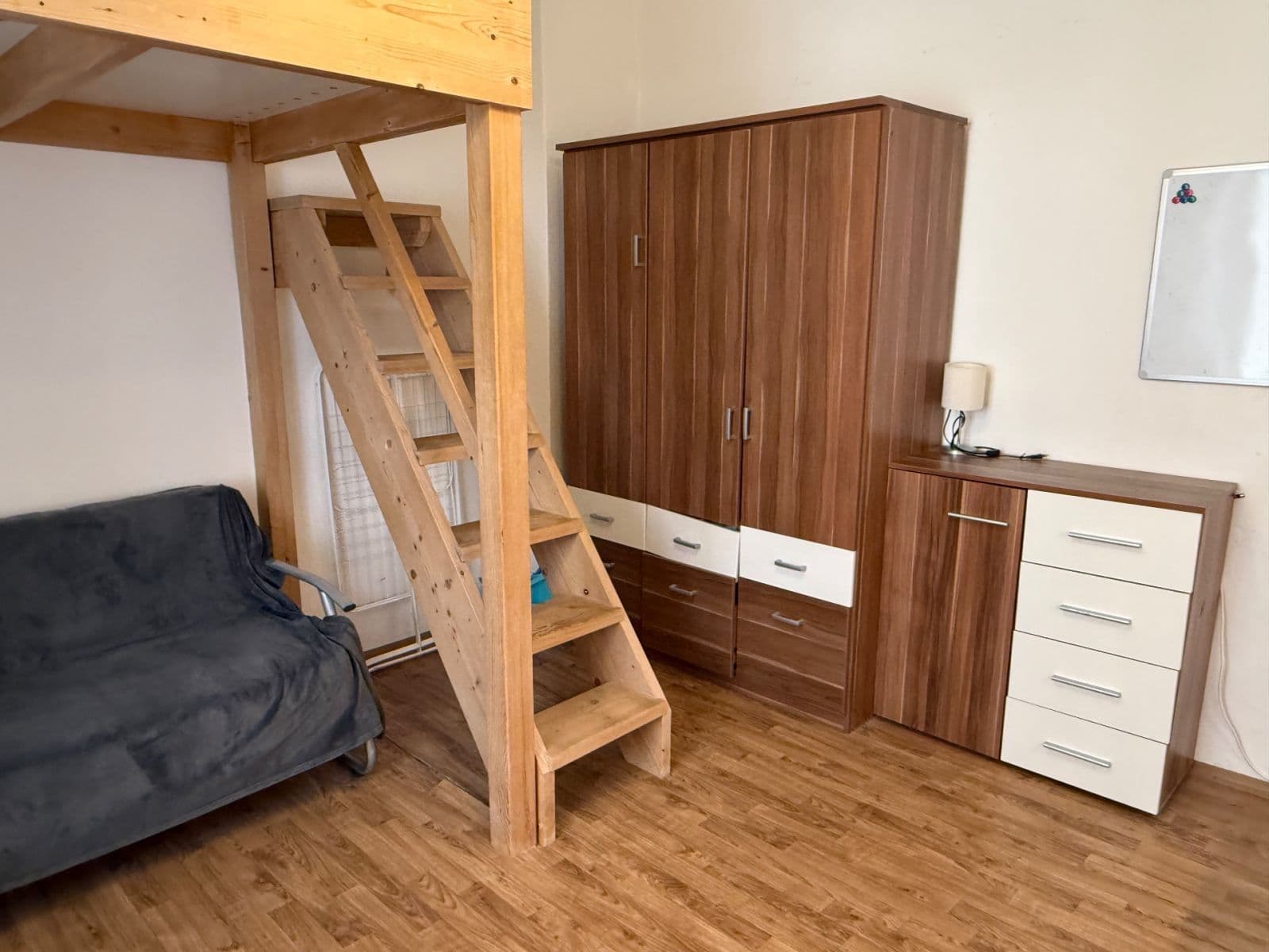 Pronájem bytu 1+kk 29 m², Jaselská , Praha, Praha Pronájem bytu 1+kk 29 m², Jaselská , Praha, Praha