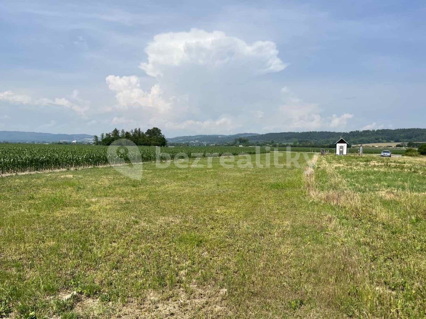 Prodej pozemku 1.607 m², Štarnov, Olomoucký kraj