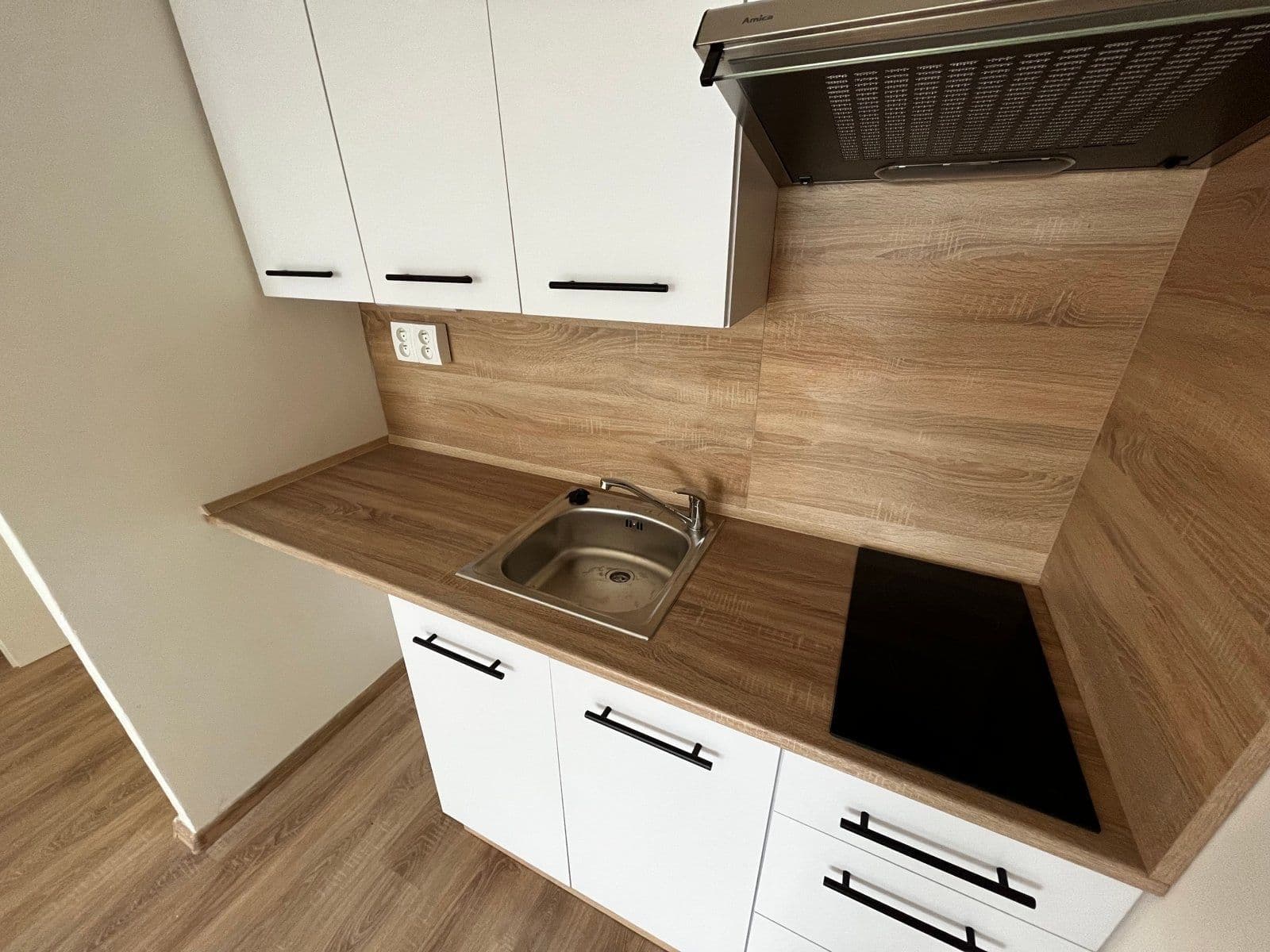 Pronájem bytu 1+kk 27 m², Masarykova třída, Orlová, Moravskoslezský kraj Pronájem bytu 1+kk 27 m², Masarykova třída, Orlová, Moravskoslezský kraj