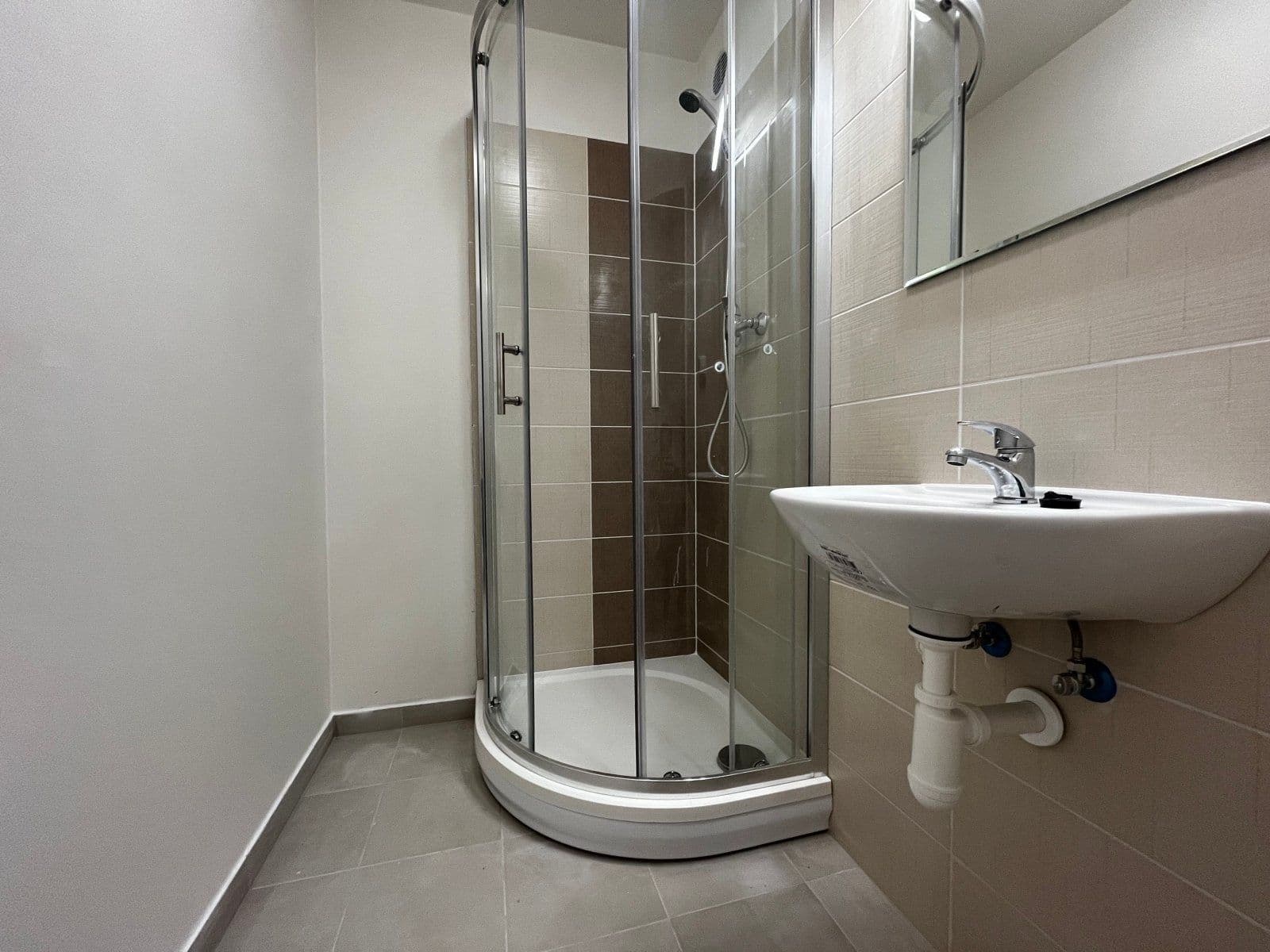 Pronájem bytu 1+kk 27 m², Masarykova třída, Orlová, Moravskoslezský kraj Pronájem bytu 1+kk 27 m², Masarykova třída, Orlová, Moravskoslezský kraj