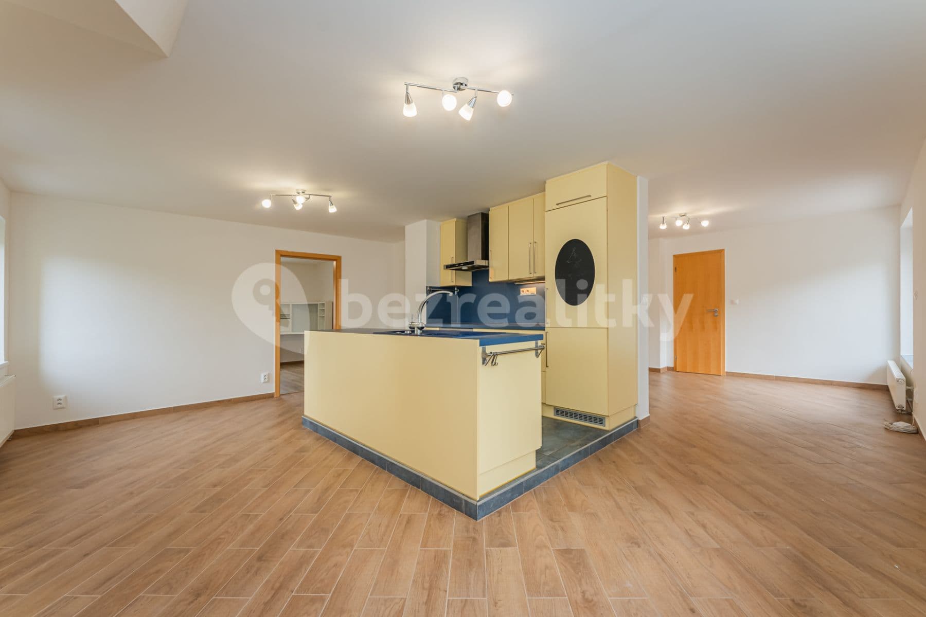 Pronájem bytu 3+1 398 m², V Rybníčkách, Praha, Praha Pronájem bytu 3+1 398 m², V Rybníčkách, Praha, Praha