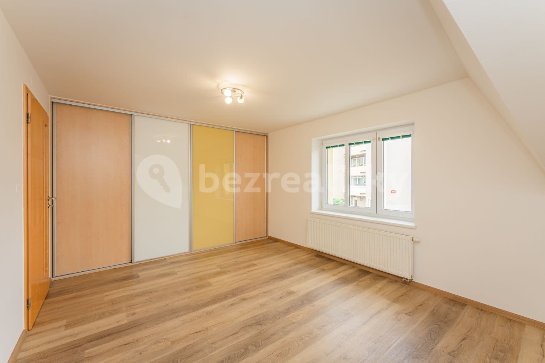 Pronájem bytu 3+1 398 m², V Rybníčkách, Praha, Praha Pronájem bytu 3+1 398 m², V Rybníčkách, Praha, Praha