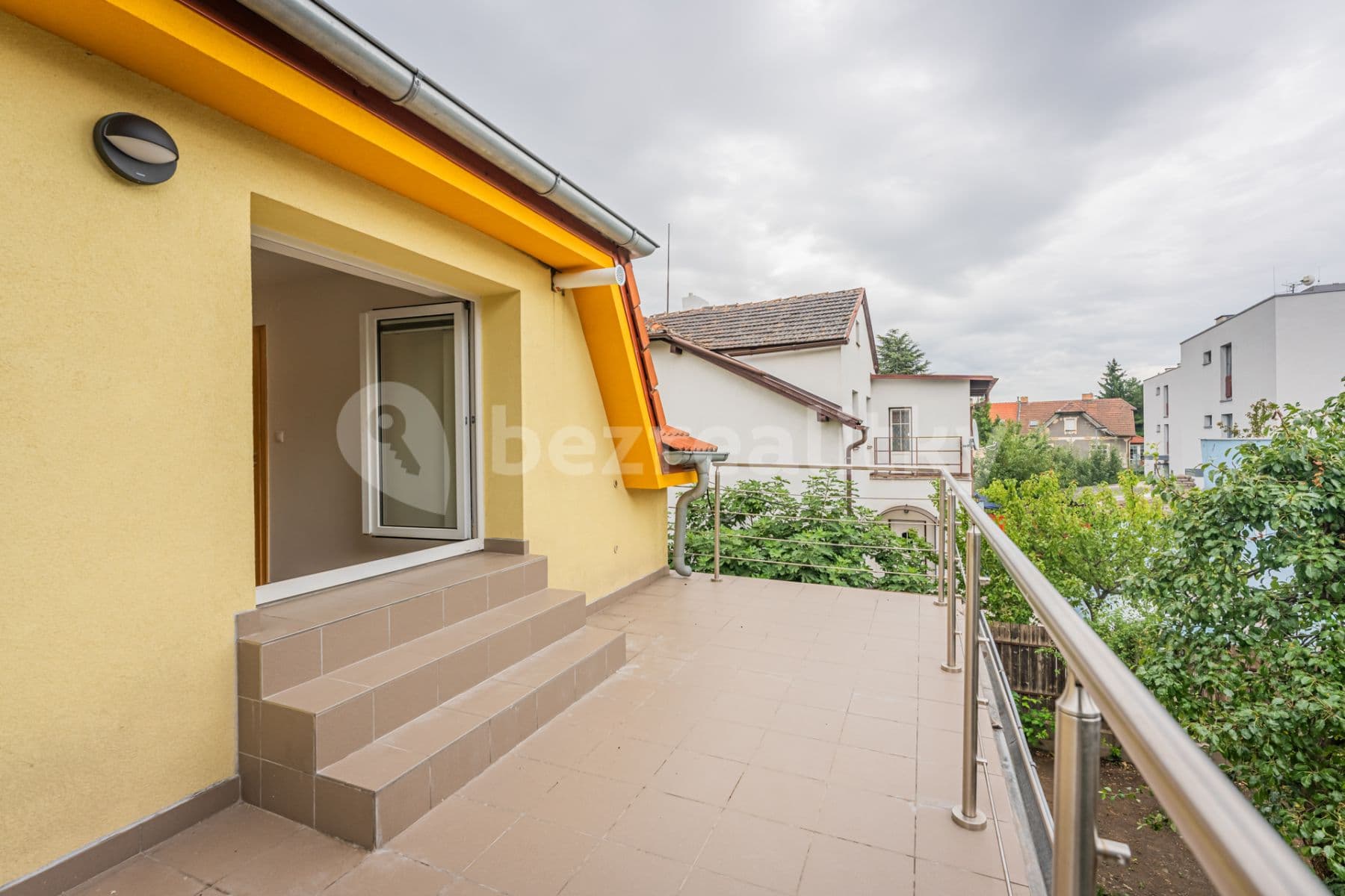 Pronájem bytu 3+1 398 m², V Rybníčkách, Praha, Praha Pronájem bytu 3+1 398 m², V Rybníčkách, Praha, Praha