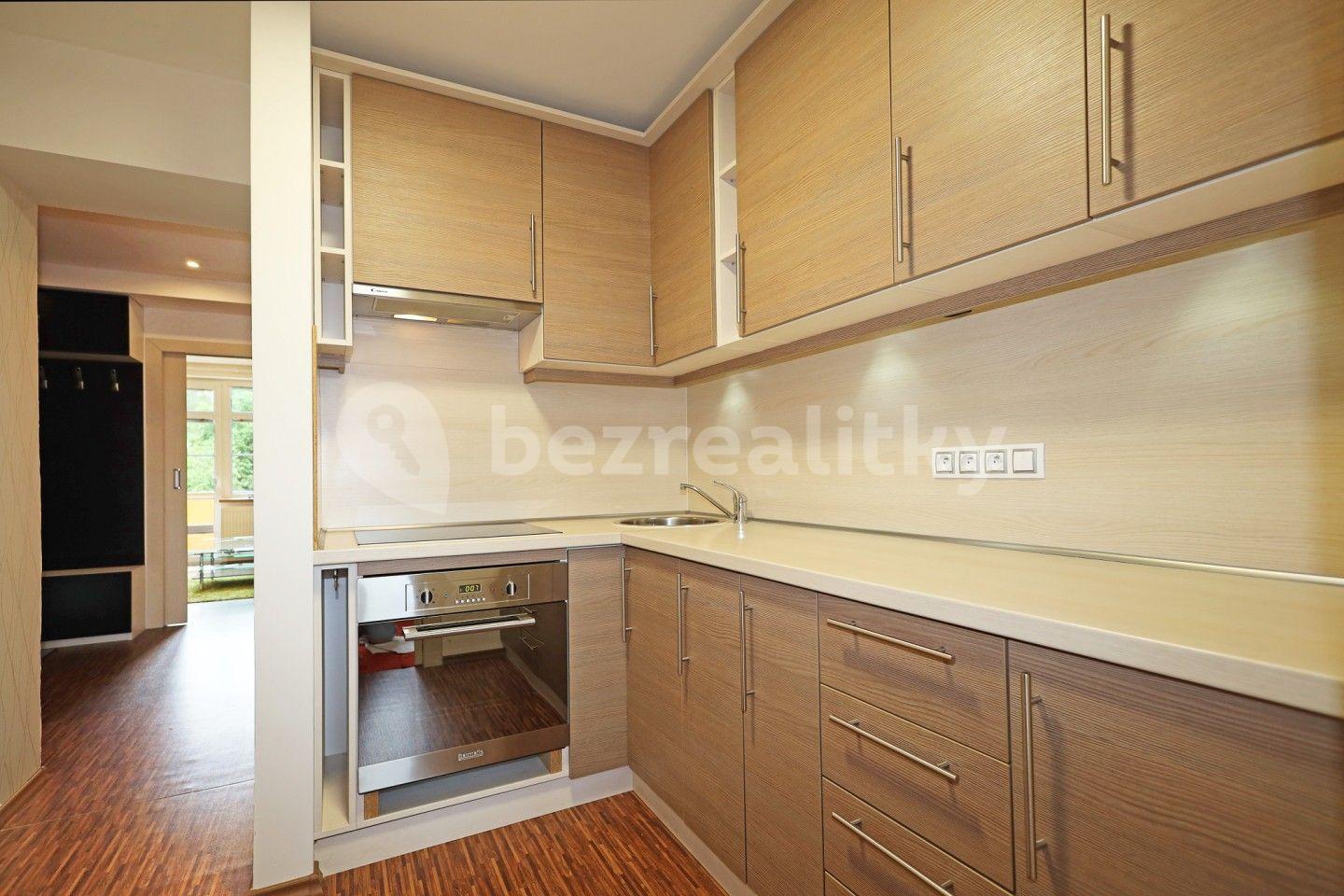 Prodej bytu 2+1 33 m², Vítězná, Karlovy Vary, Karlovarský kraj