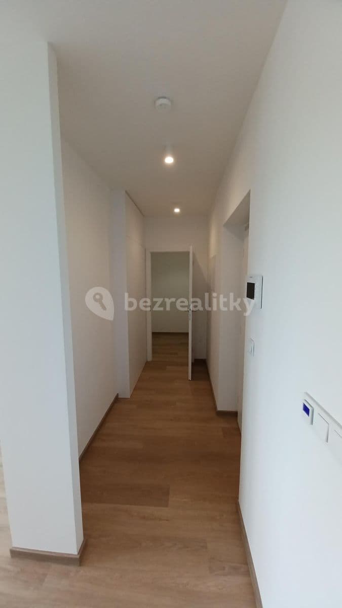 Pronájem bytu 2+1 57 m², Veverské Knínice, Jihomoravský kraj Pronájem bytu 2+1 57 m², Veverské Knínice, Jihomoravský kraj