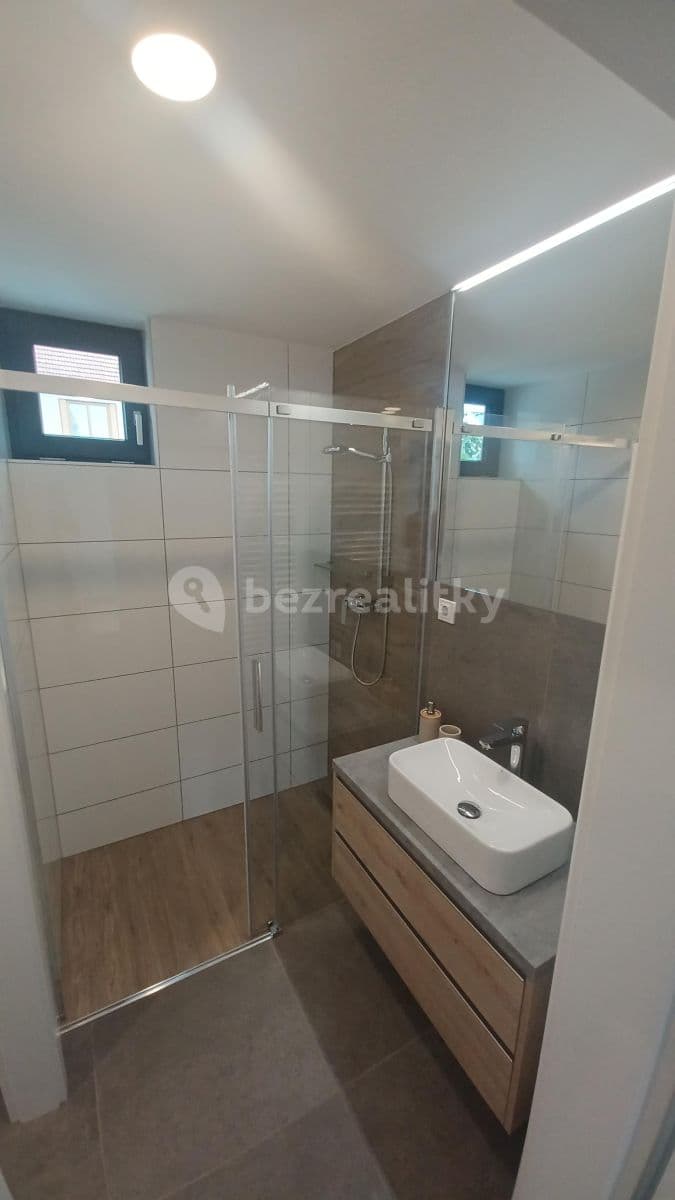 Pronájem bytu 2+1 57 m², Veverské Knínice, Jihomoravský kraj Pronájem bytu 2+1 57 m², Veverské Knínice, Jihomoravský kraj
