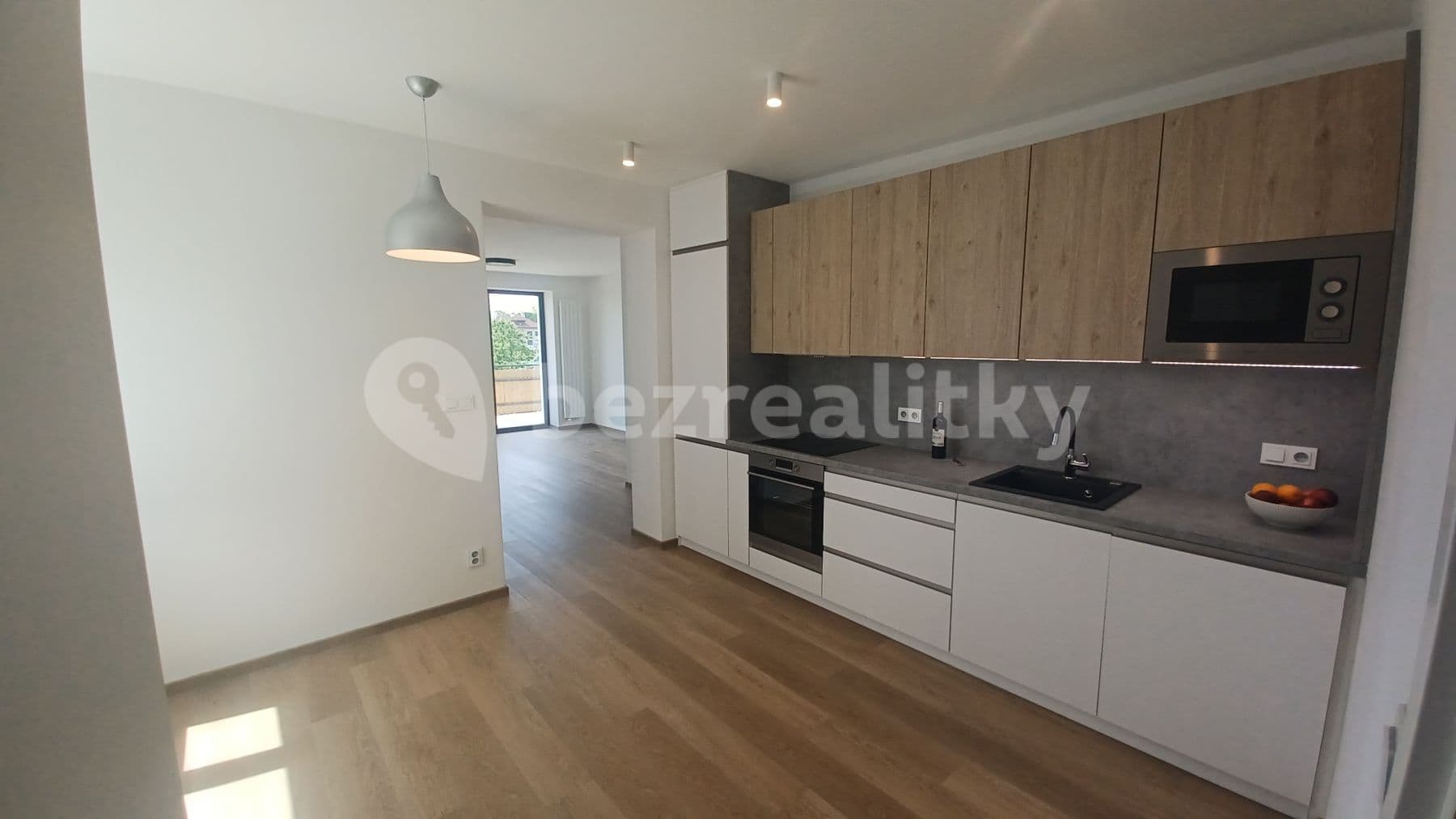 Pronájem bytu 2+1 57 m², Veverské Knínice, Jihomoravský kraj Pronájem bytu 2+1 57 m², Veverské Knínice, Jihomoravský kraj