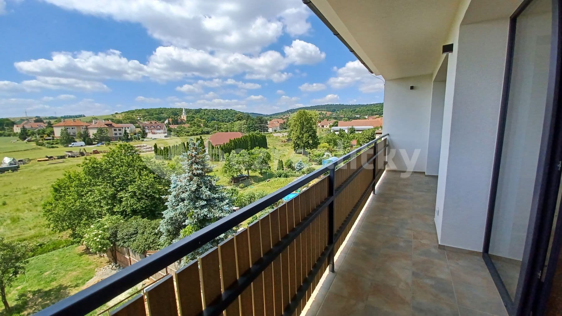Pronájem bytu 3+kk 85 m², Veverské Knínice, Jihomoravský kraj Pronájem bytu 3+kk 85 m², Veverské Knínice, Jihomoravský kraj