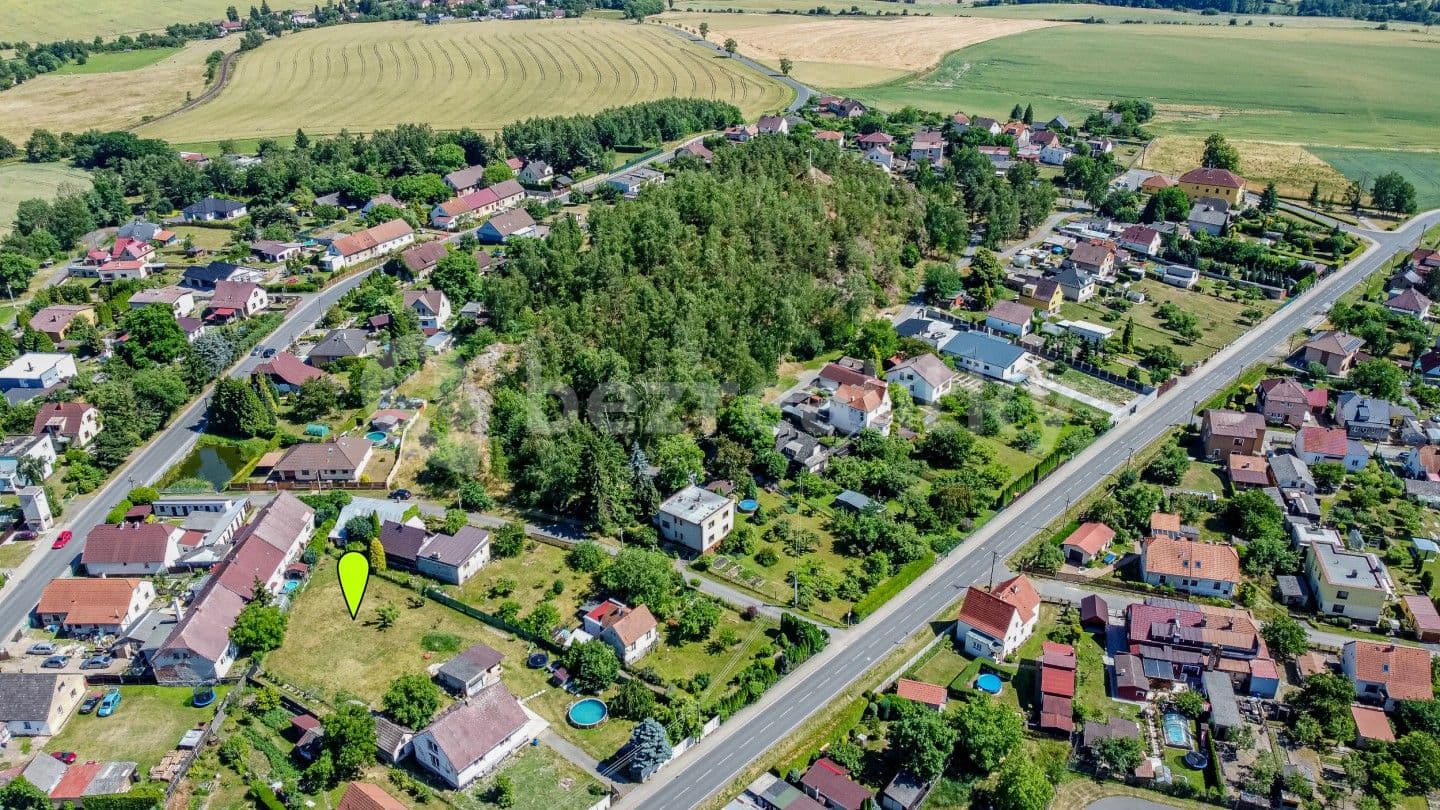 Prodej pozemku 1.002 m², Břasy, Plzeňský kraj