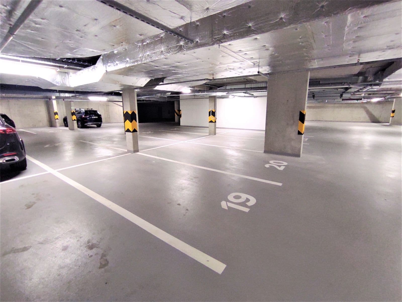 Pronájem garáže 12 m², Praha, Praha Pronájem garáže 12 m², Praha, Praha