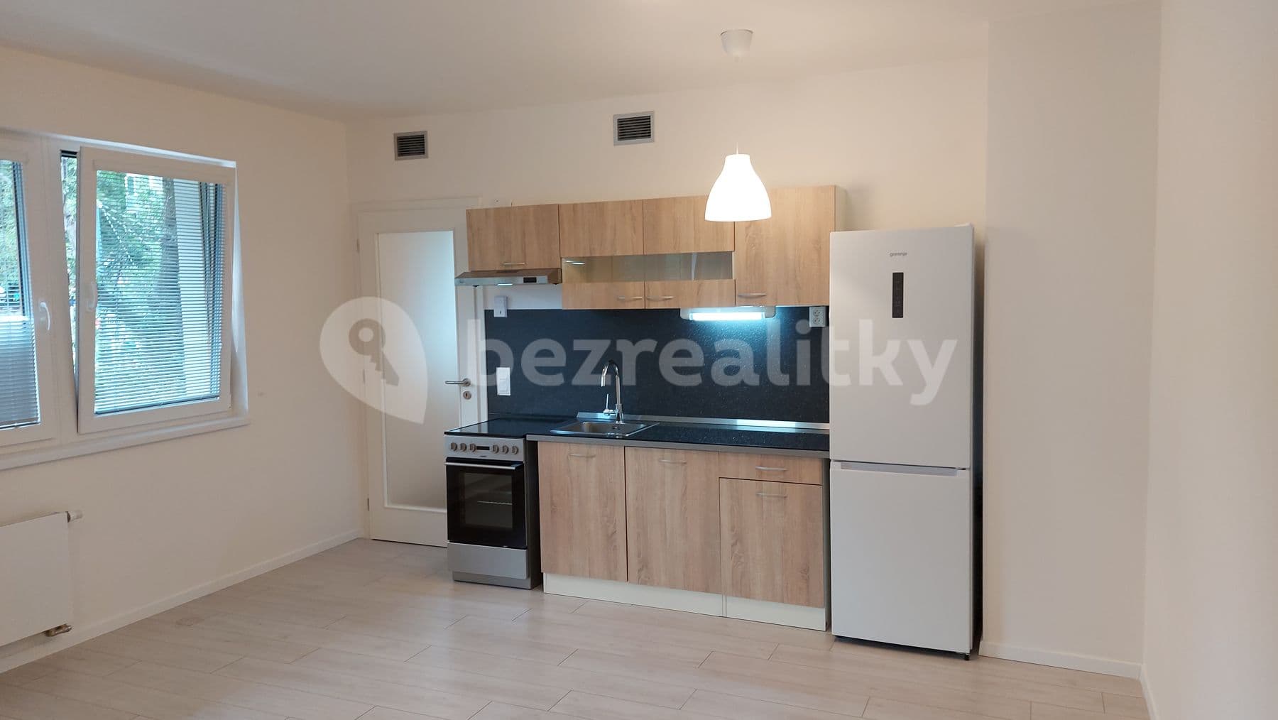 Pronájem bytu Garsoniéra 37 m², U Plynárny, Praha, Praha Pronájem bytu Garsoniéra 37 m², U Plynárny, Praha, Praha
