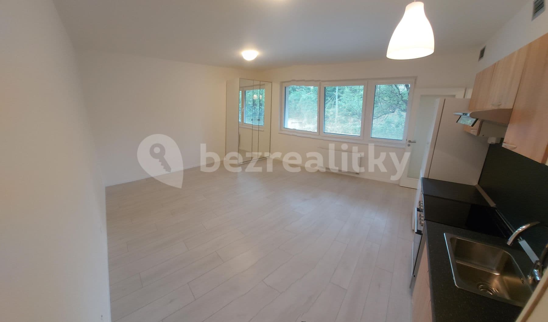 Pronájem bytu Garsoniéra 37 m², U Plynárny, Praha, Praha Pronájem bytu Garsoniéra 37 m², U Plynárny, Praha, Praha
