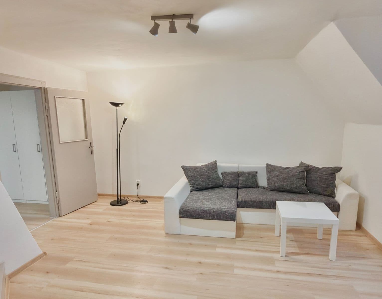 Pronájem bytu 2+kk 56 m², Wolkerova, Litvínov, Ústecký kraj Pronájem bytu 2+kk 56 m², Wolkerova, Litvínov, Ústecký kraj