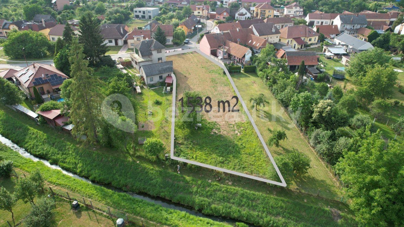 Prodej pozemku 1.538 m², Březolupy, Zlínský kraj
