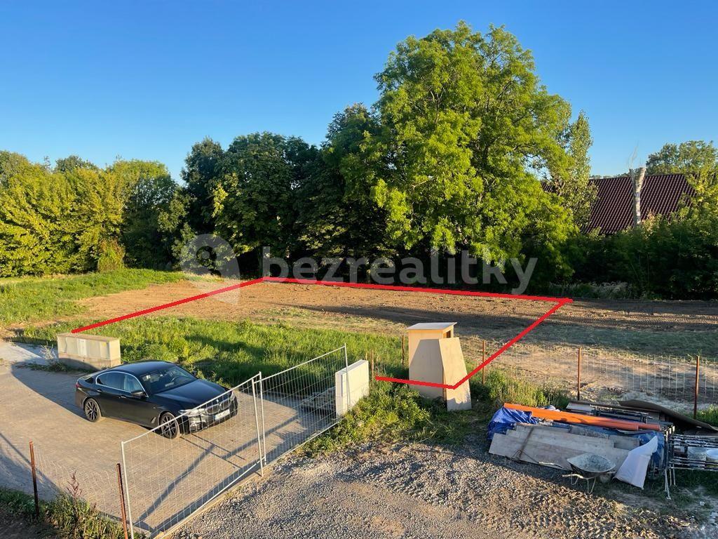 Prodej pozemku 720 m², U Skalky, Veleň, Středočeský kraj