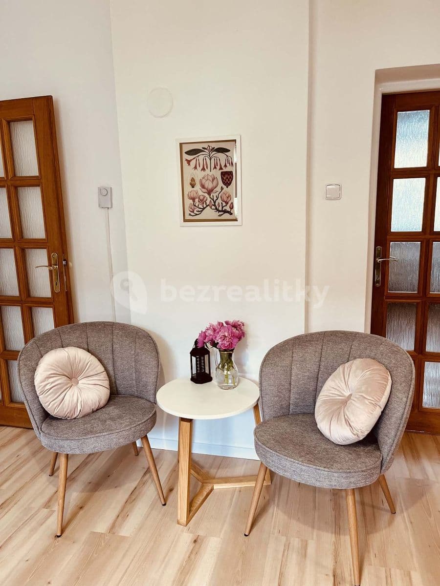 Pronájem chaty, chalupy, Mutěnice, Jihomoravský kraj Pronájem chaty, chalupy, Mutěnice, Jihomoravský kraj