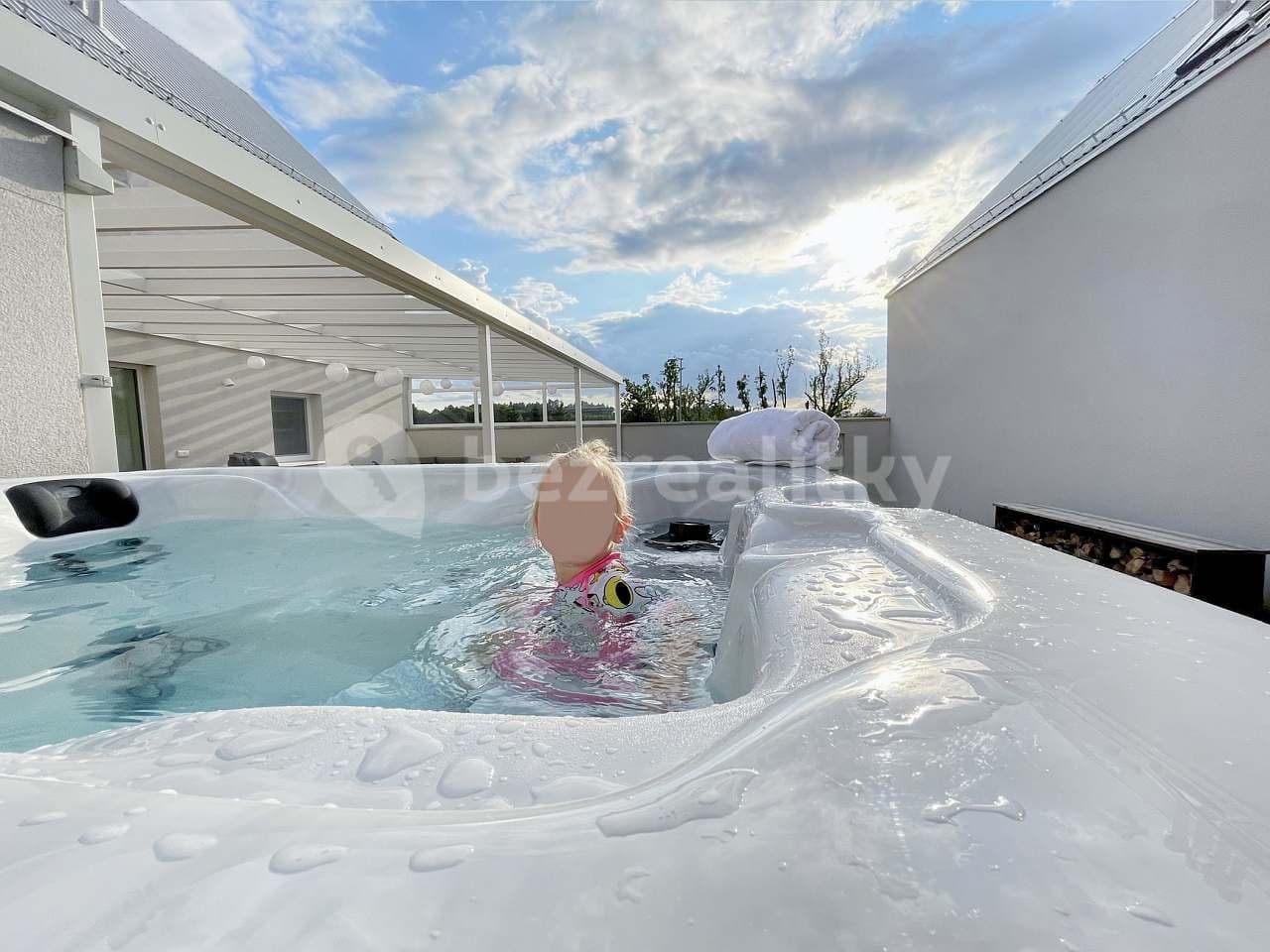 Pronájem chaty, chalupy, Bystřice, Středočeský kraj Pronájem chaty, chalupy, Bystřice, Středočeský kraj