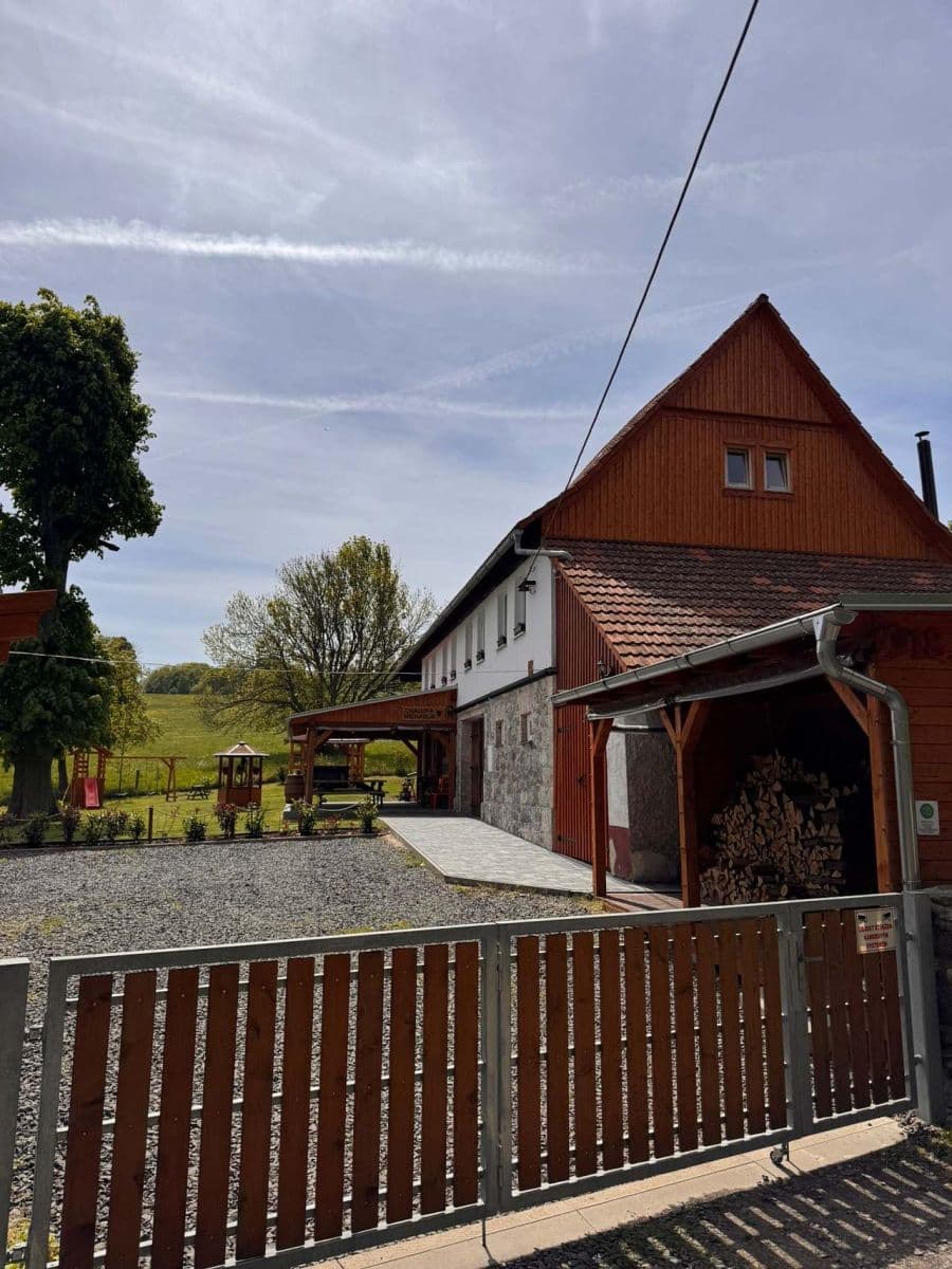 Pronájem chaty, chalupy, Verneřice, Ústecký kraj Pronájem chaty, chalupy, Verneřice, Ústecký kraj