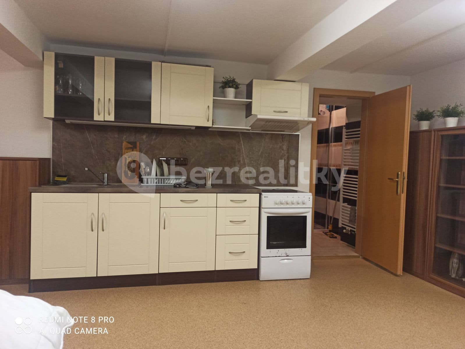 Pronájem bytu 2+1 60 m², Hradeckých, Praha, Praha Pronájem bytu 2+1 60 m², Hradeckých, Praha, Praha