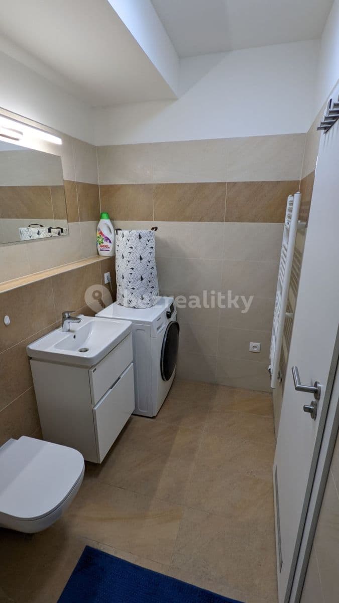 Pronájem bytu 1+kk 42 m², Škrábkových, Praha, Praha Pronájem bytu 1+kk 42 m², Škrábkových, Praha, Praha